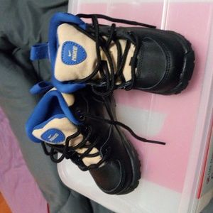 Nike Black & Tan Boots Size 5c Boy Baby
